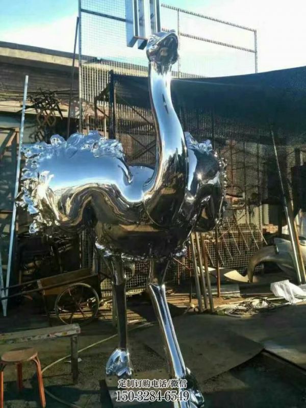 鸵鸟雕塑 庭院仿真雕塑 彩绘小品 鸵鸟雕塑 庭院仿真雕塑 彩绘小品